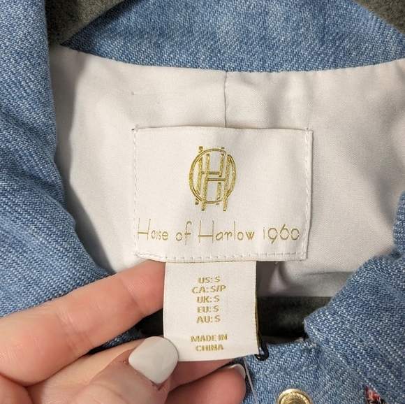 New House of Harlow 1960 Preppy Tweed Cropped Pearlscent Button Blazer Size‎ S - Picture 3 of 12